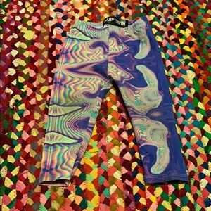 Baby Teith holographic leggings!